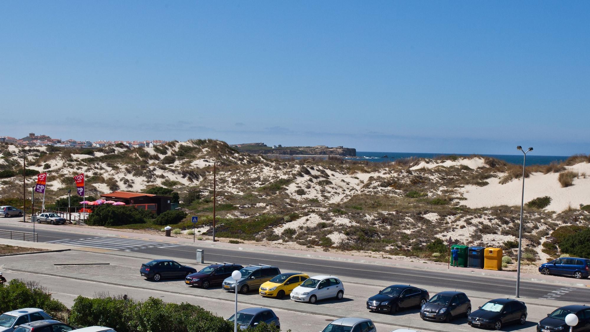 Star Inn Peniche Bagian luar foto