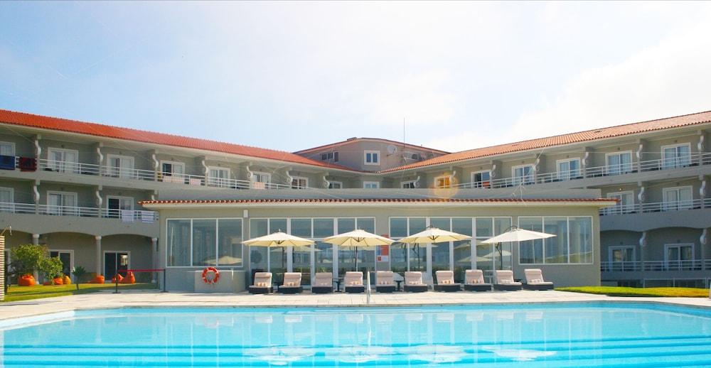 Star Inn Peniche Bagian luar foto