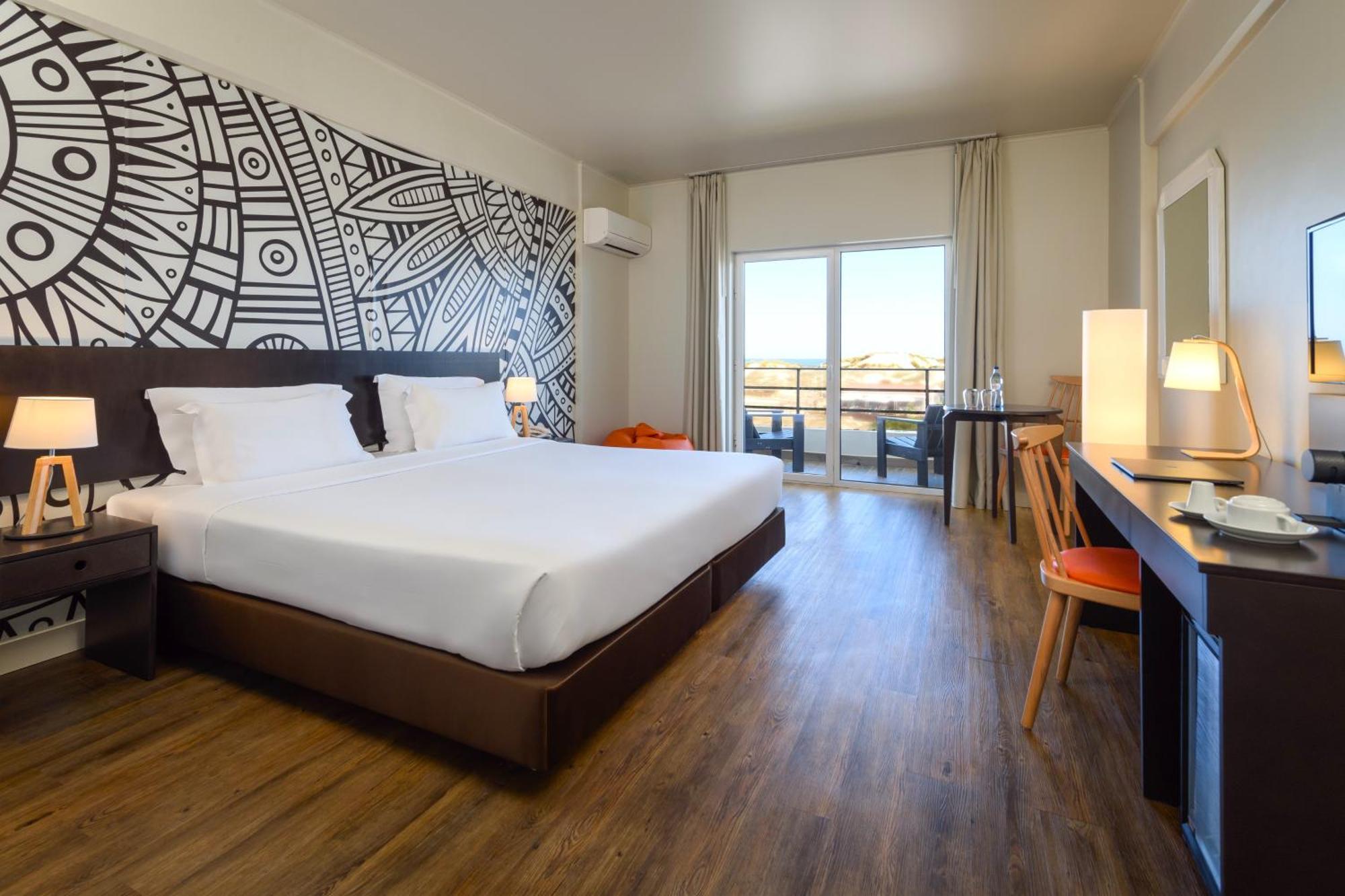 Star Inn Peniche Bagian luar foto