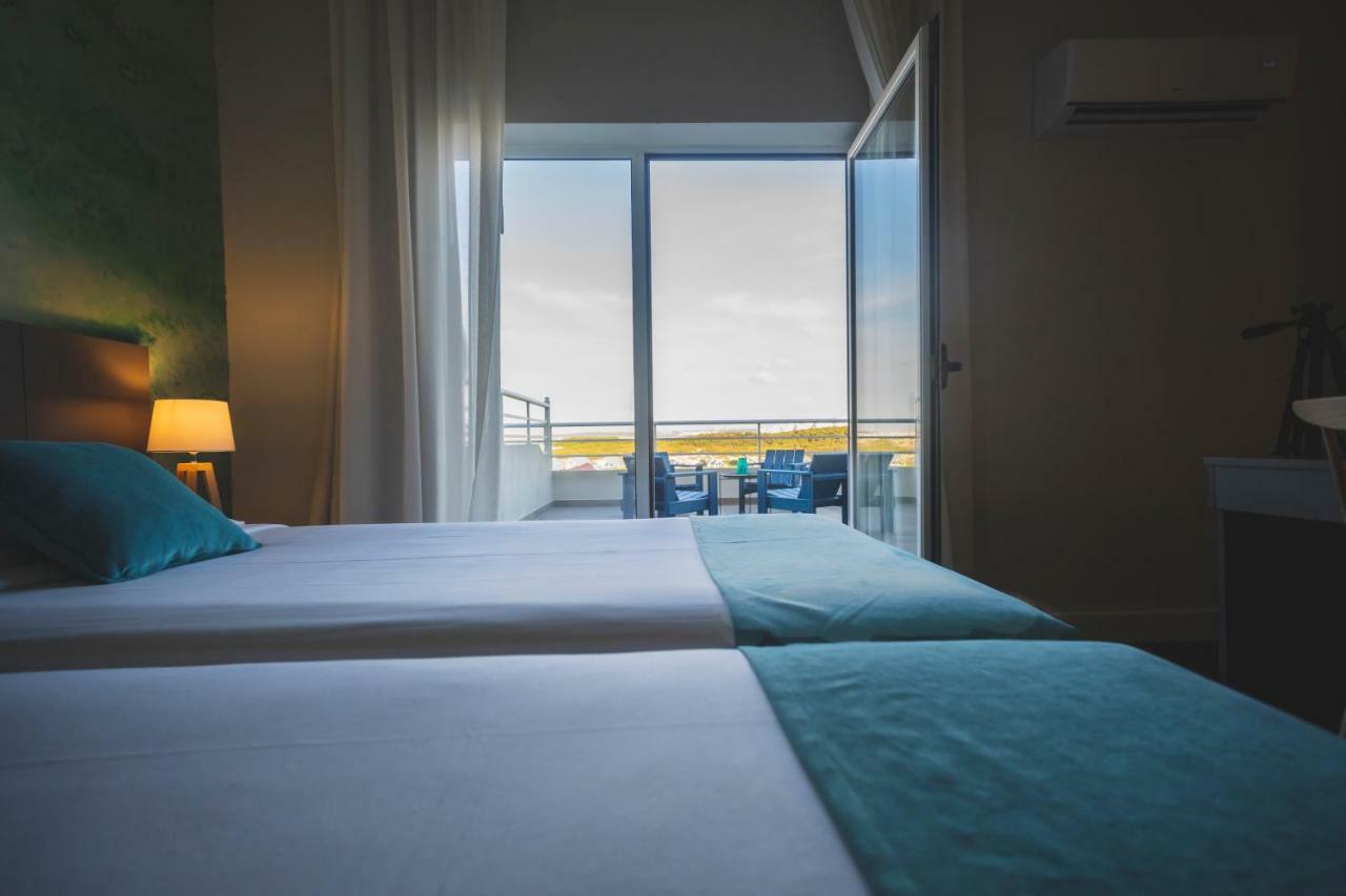 Star Inn Peniche Bagian luar foto