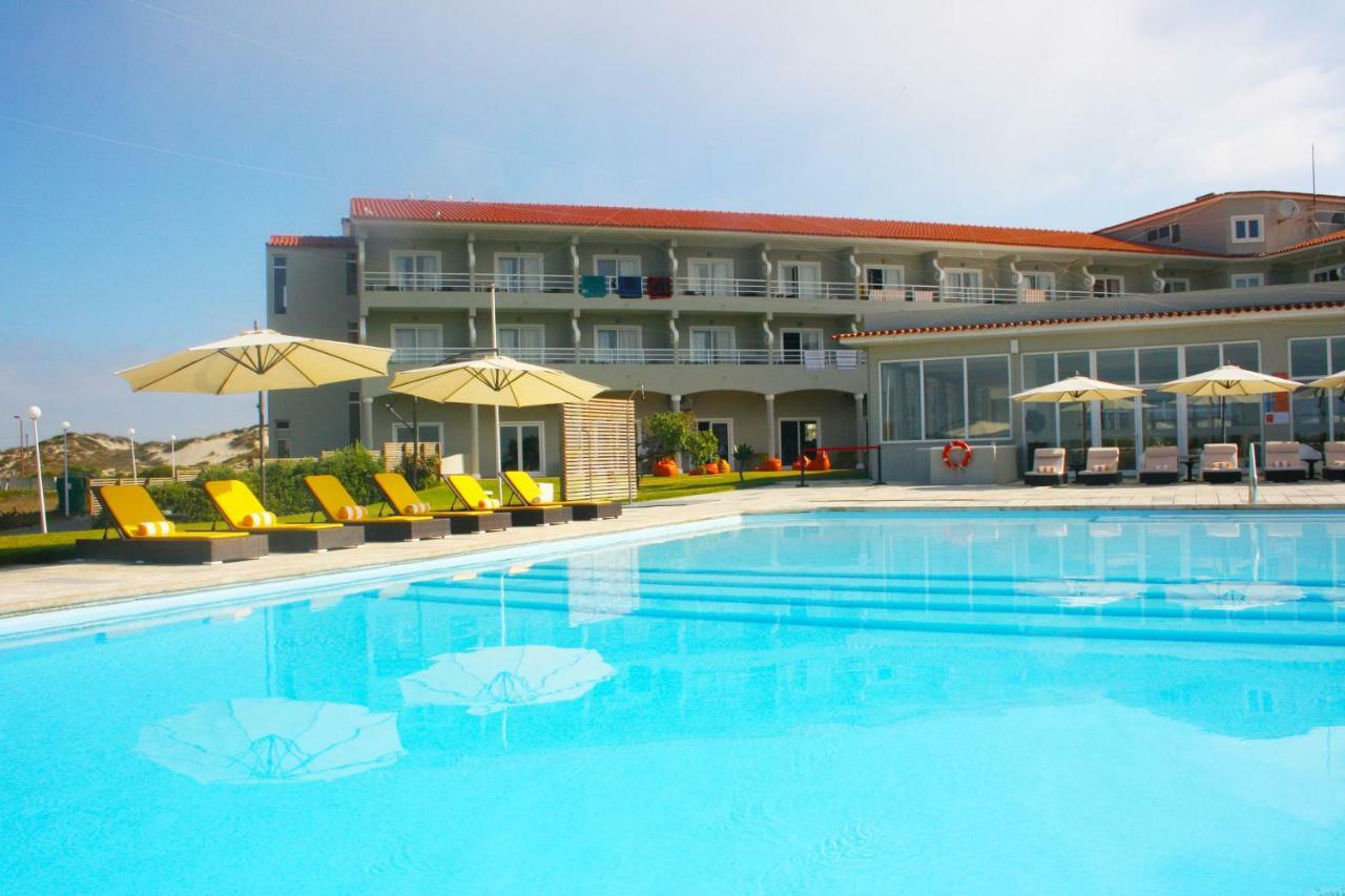 Star Inn Peniche Bagian luar foto